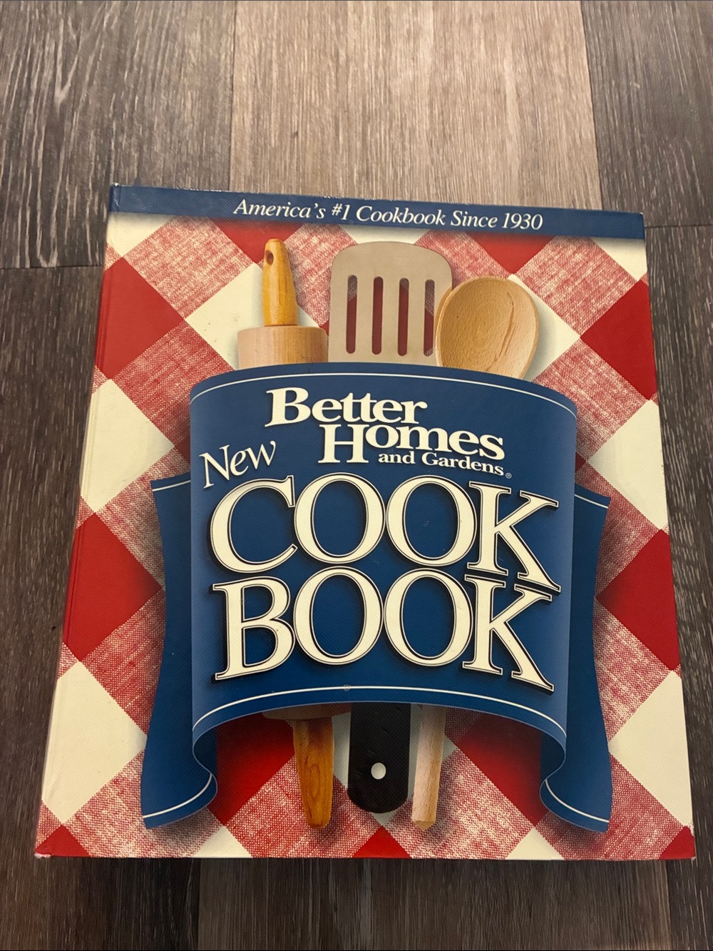 Better Homes And Gardens Red and Blue Checkered Cookbook